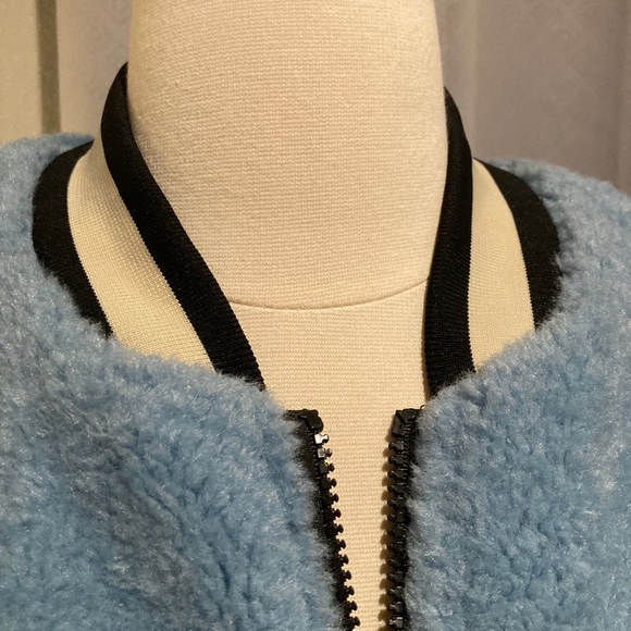 YOKIE  Women's Blue and Gray Jacket Size L - Picture 3 of 8